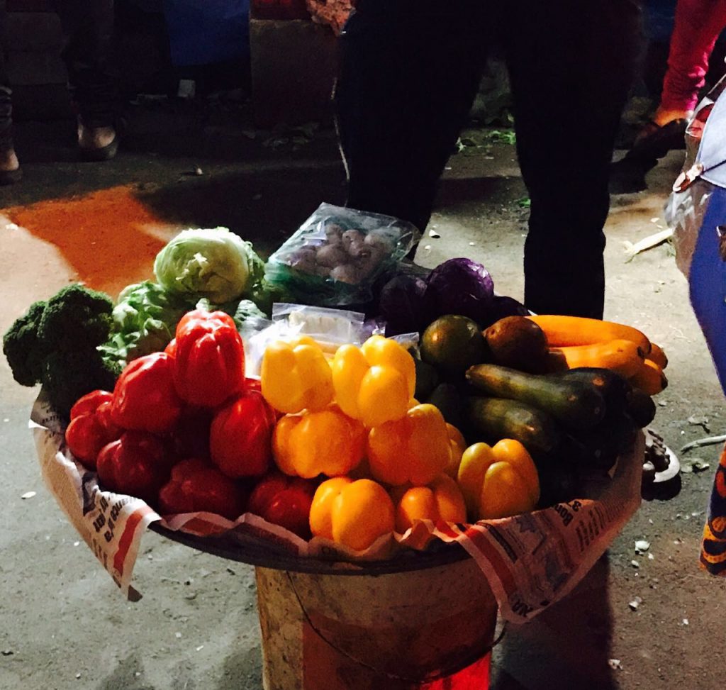 fresh organic produce india street market